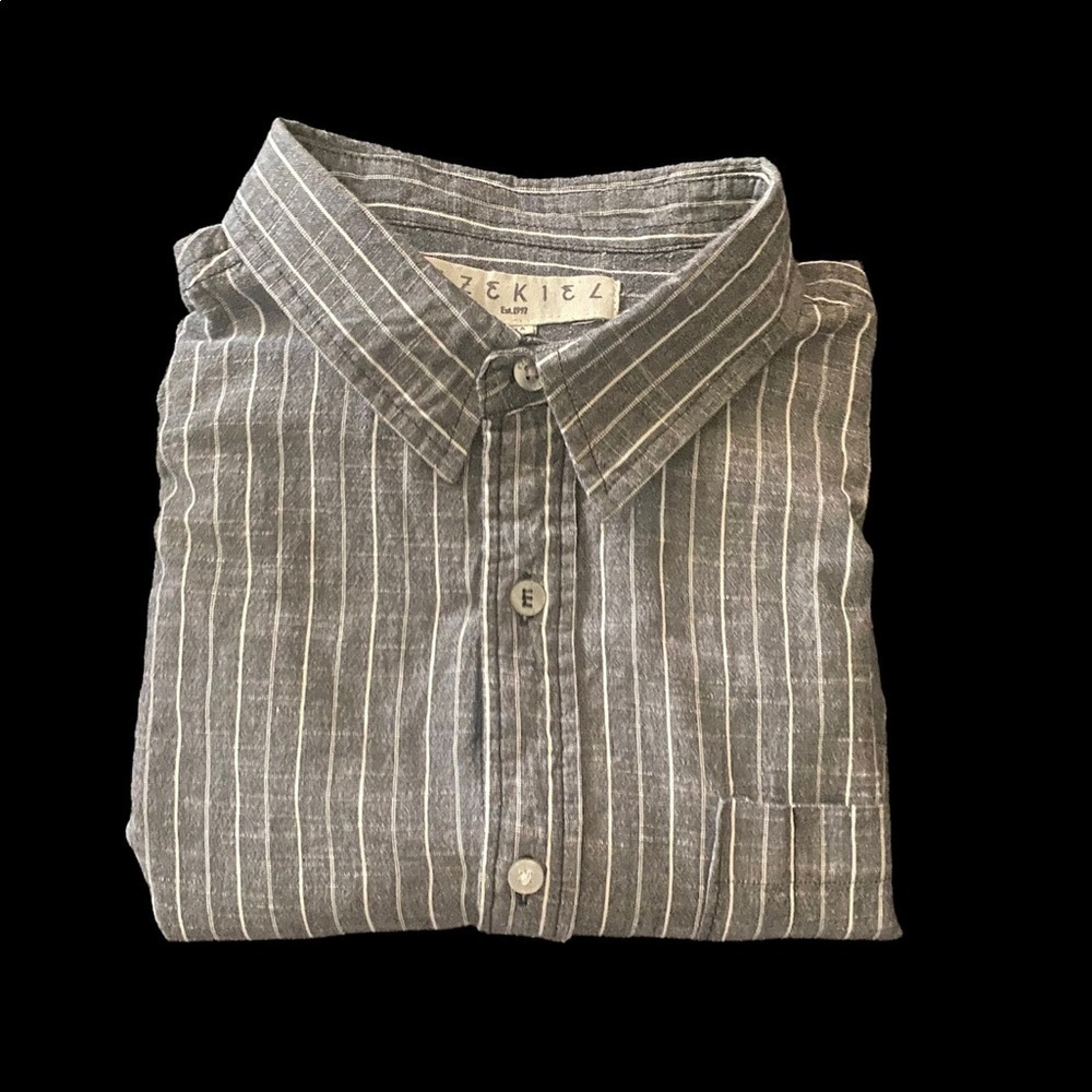 NWOT-EZEKIEL-MENS SHIRT
